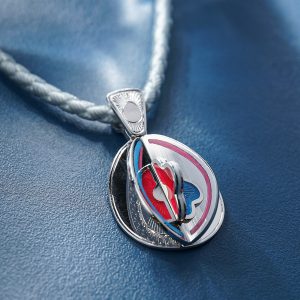 Gold pendant with enamel "Light of Easter"